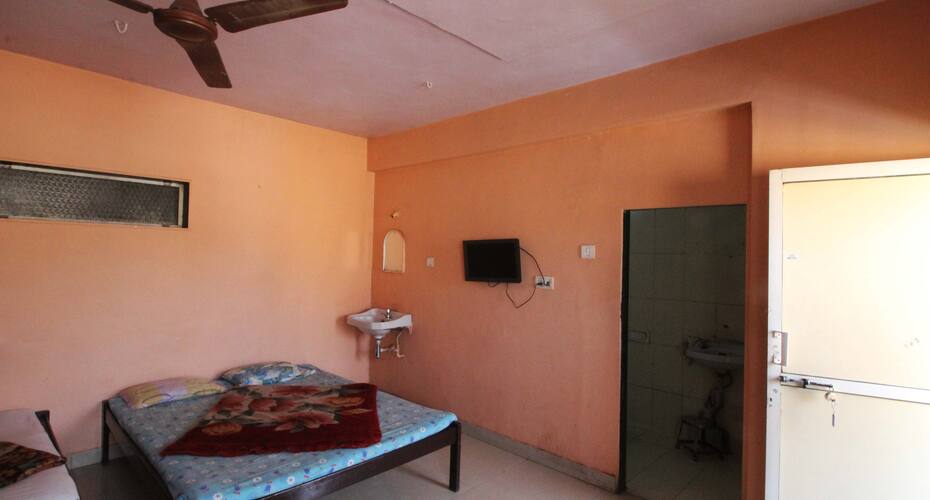 Poona Guest House, Pune 5